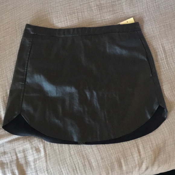 LF Leather Mini Skirt - Picture 2 of 4